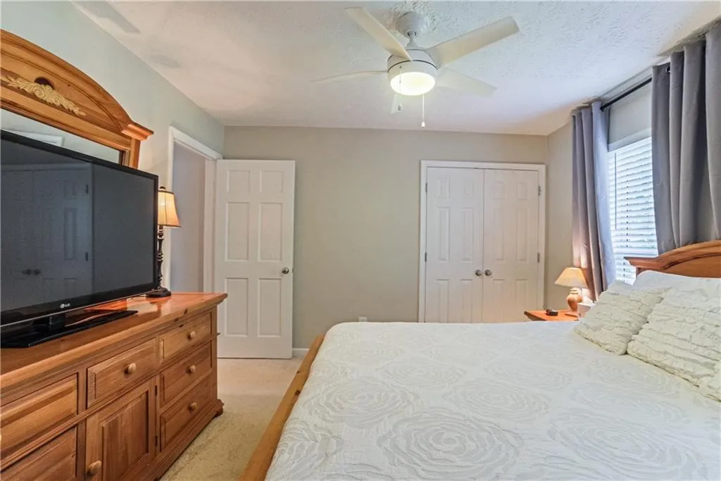 235 Winding River Drive, Sandy Springs, Georgia 30350, 2 Bedrooms Bedrooms, ,1 BathroomBathrooms,Residential,Sold,235 Winding River Drive,6035501