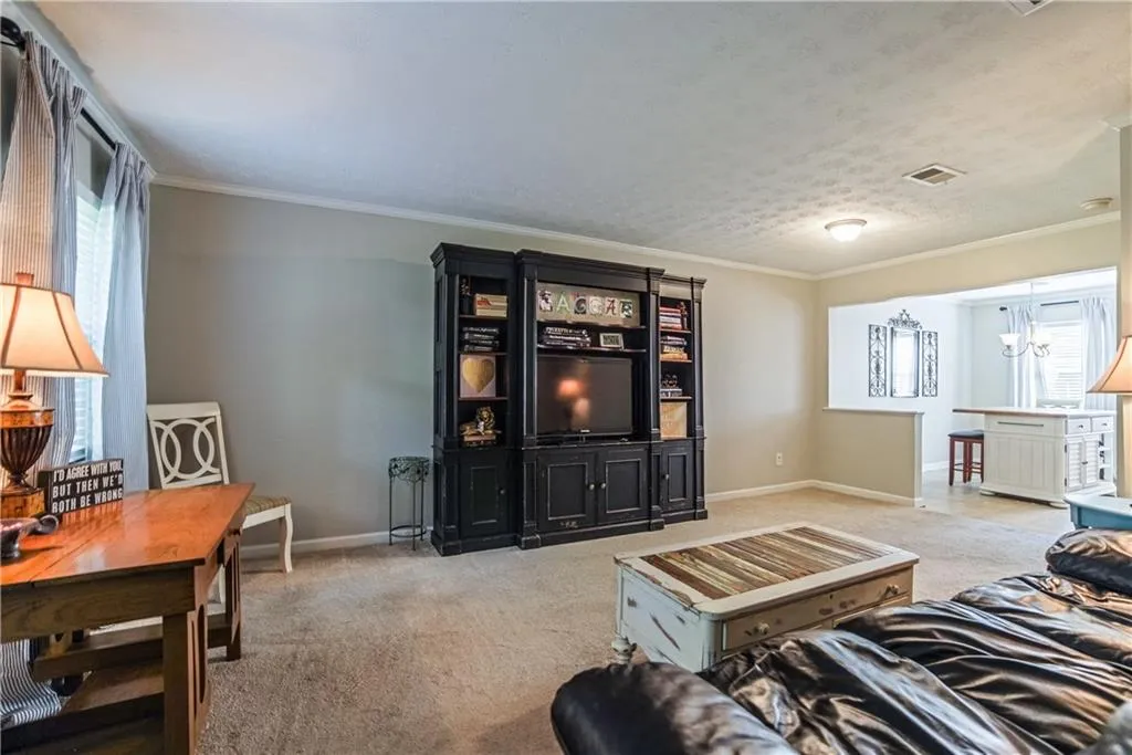 235 Winding River Drive, Sandy Springs, Georgia 30350, 2 Bedrooms Bedrooms, ,1 BathroomBathrooms,Residential,Sold,235 Winding River Drive,6035501