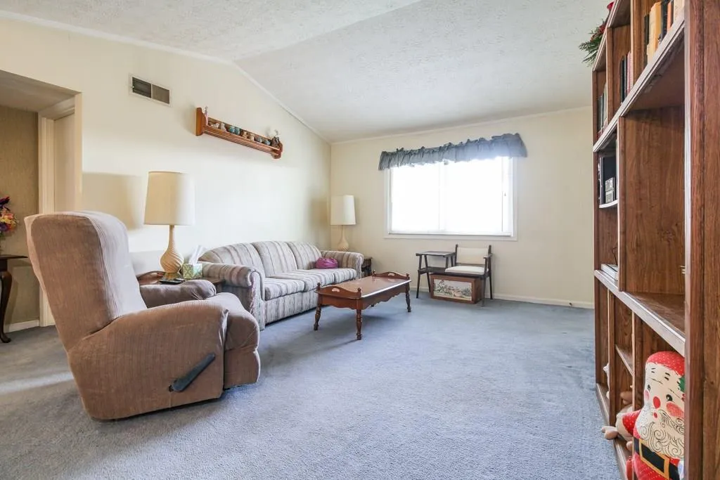 1822 N Rock Springs Road Unit 12, Atlanta, Georgia 30324, 2 Bedrooms Bedrooms, ,1 BathroomBathrooms,Residential,Sold,1822 N Rock Springs Road Unit 12,6002766