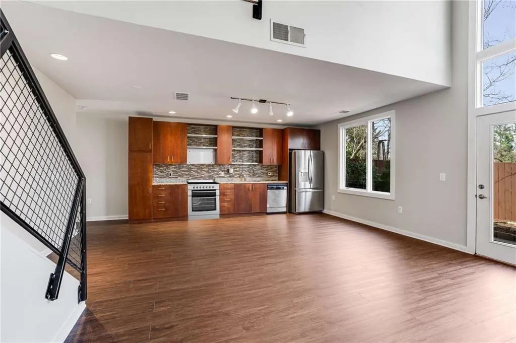 1342 Rietveld Row Nw, Atlanta, Georgia 30318, 2 Bedrooms Bedrooms, ,2 BathroomsBathrooms,Residential,For Sale,1342 Rietveld Row Nw,7669613