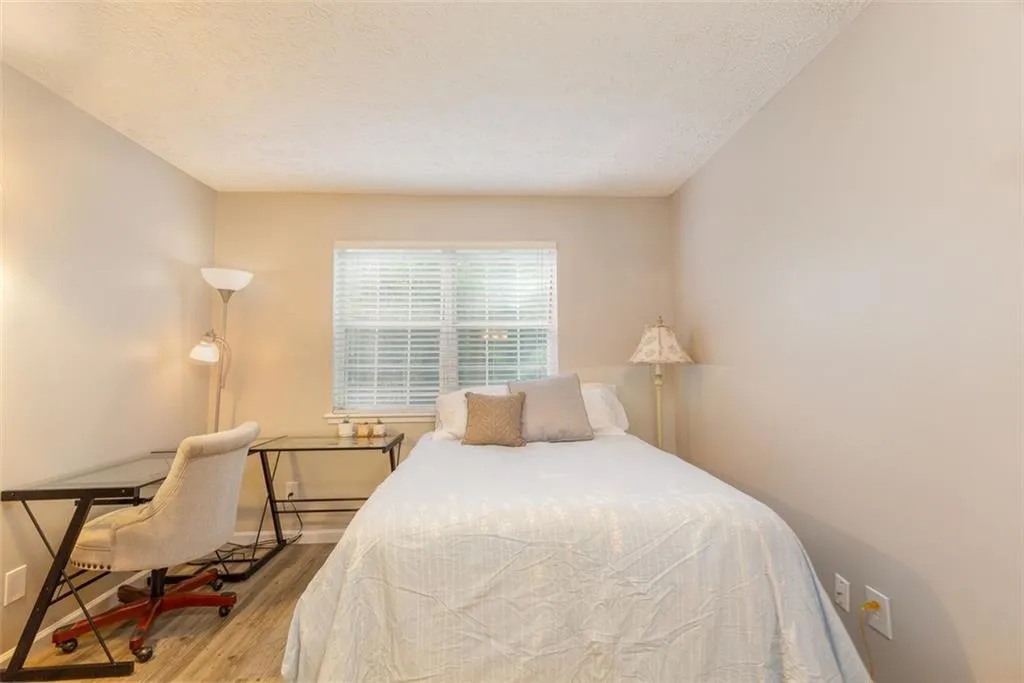 6804 Glenridge Drive Unit A, Sandy Springs, Georgia 30328, 2 Bedrooms Bedrooms, ,2 BathroomsBathrooms,Residential,Sold,6804 Glenridge Drive Unit A,6896378