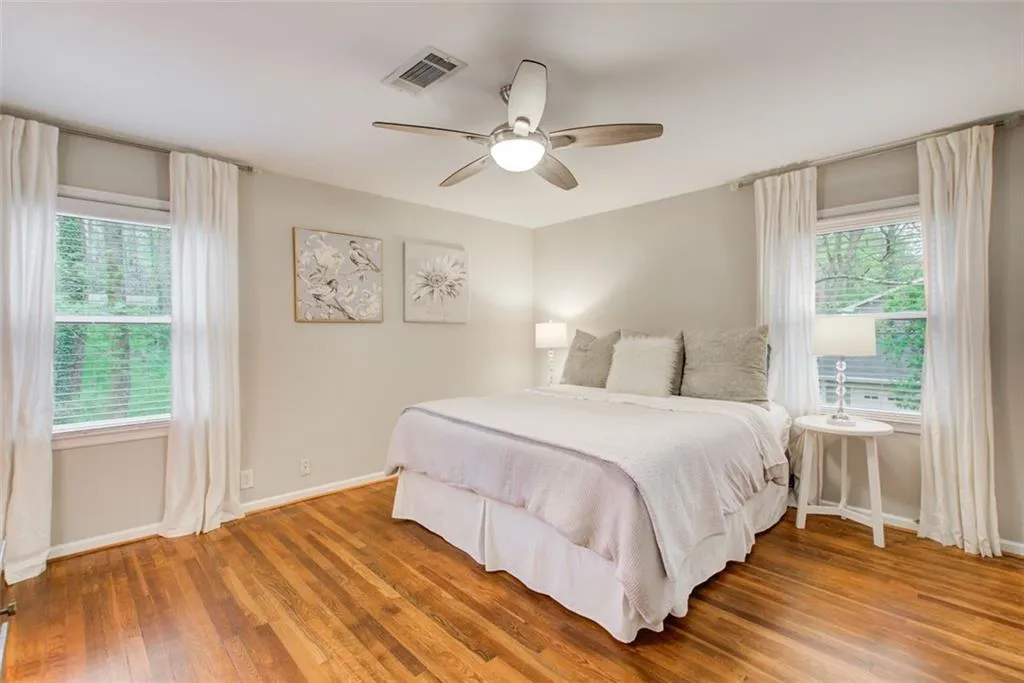 7295 Hunters Branch Drive, Atlanta, Georgia 30328, 4 Bedrooms Bedrooms, ,3 BathroomsBathrooms,Residential,Sold,7295 Hunters Branch Drive,7353334