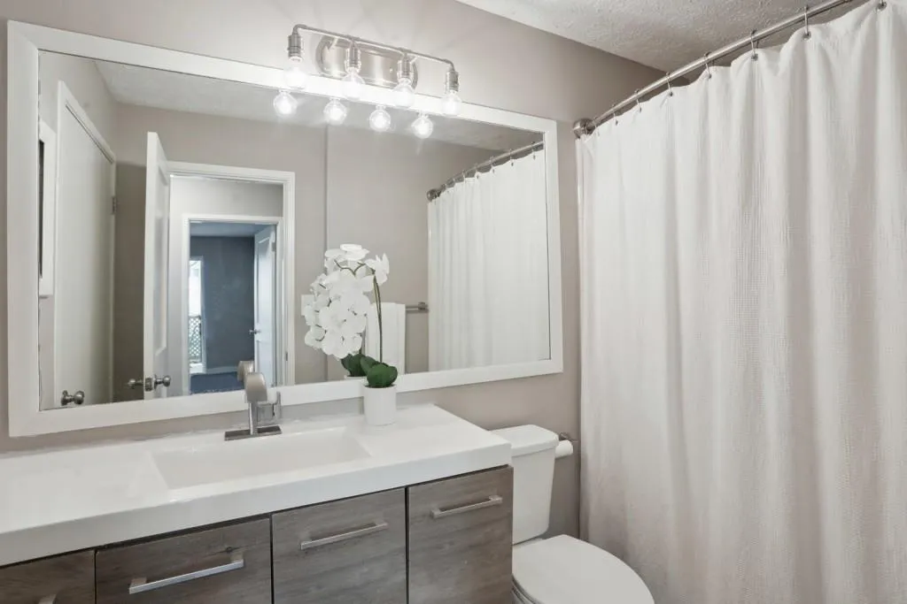 6804 Glenridge Drive Unit D, Atlanta, Georgia 30328, 2 Bedrooms Bedrooms, ,1 BathroomBathrooms,Residential,Sold,6804 Glenridge Drive Unit D,7145124