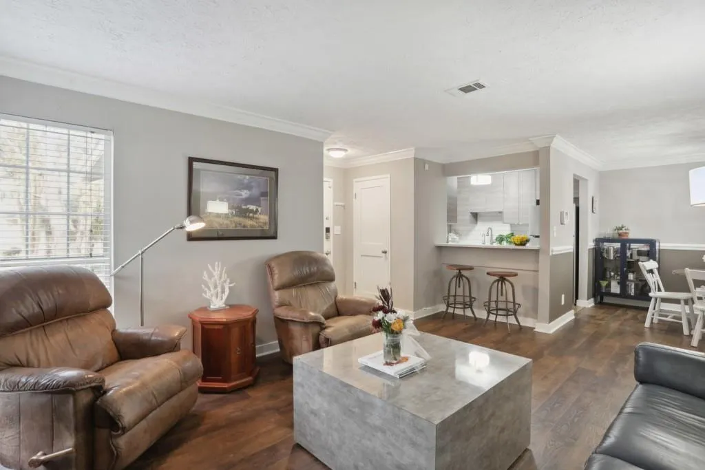 6804 Glenridge Drive Unit D, Atlanta, Georgia 30328, 2 Bedrooms Bedrooms, ,1 BathroomBathrooms,Residential,Sold,6804 Glenridge Drive Unit D,7145124