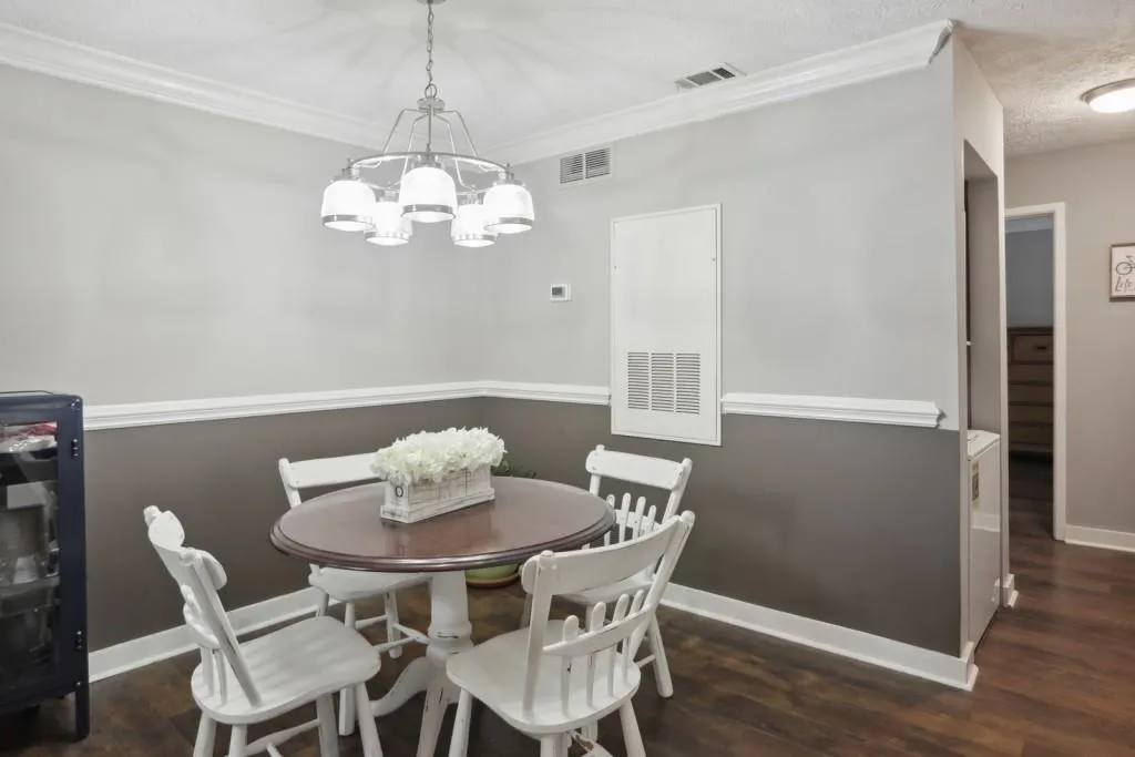 6804 Glenridge Drive Unit D, Atlanta, Georgia 30328, 2 Bedrooms Bedrooms, ,1 BathroomBathrooms,Residential,Sold,6804 Glenridge Drive Unit D,7145124