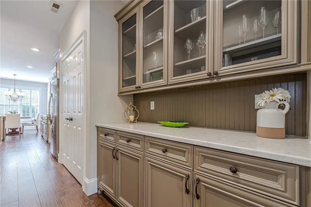 6335 Glen Oaks Lane, Atlanta, Georgia 30328, 4 Bedrooms Bedrooms, ,3 BathroomsBathrooms,Residential,Sold,6335 Glen Oaks Lane,7449436