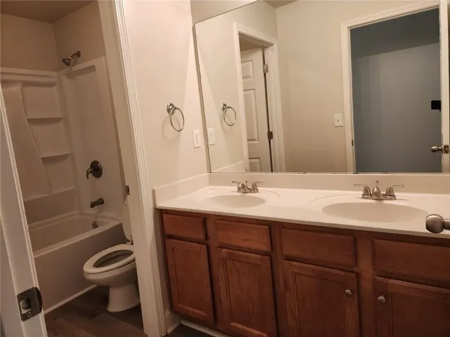 1170