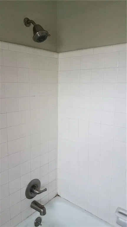 6520 Roswell Road Unit 7, Sandy Springs, Georgia 30328, 3 Bedrooms Bedrooms, ,2 BathroomsBathrooms,Residential,Sold,6520 Roswell Road Unit 7,5893964