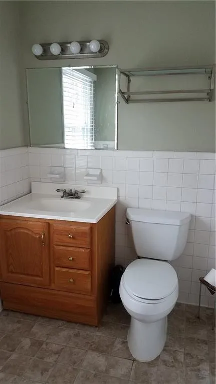 6520 Roswell Road Unit 7, Sandy Springs, Georgia 30328, 3 Bedrooms Bedrooms, ,2 BathroomsBathrooms,Residential,Sold,6520 Roswell Road Unit 7,5893964