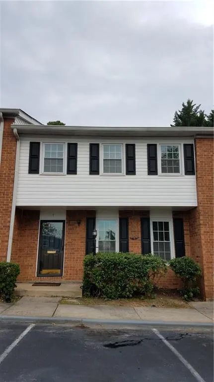 6520 Roswell Road Unit 7, Sandy Springs, Georgia 30328, 3 Bedrooms Bedrooms, ,2 BathroomsBathrooms,Residential,Sold,6520 Roswell Road Unit 7,5893964