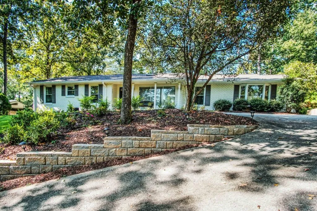 6400 Colewood Court Nw, Atlanta, Georgia 30328, 4 Bedrooms Bedrooms, ,3 BathroomsBathrooms,Residential,Sold,6400 Colewood Court Nw,6630710