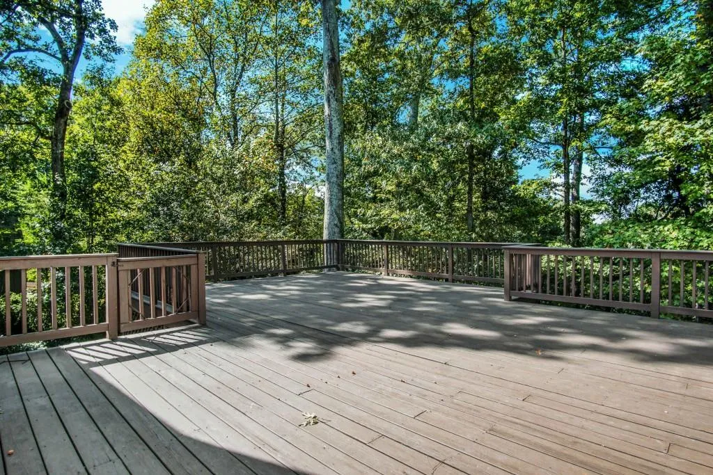 6400 Colewood Court Nw, Atlanta, Georgia 30328, 4 Bedrooms Bedrooms, ,3 BathroomsBathrooms,Residential,Sold,6400 Colewood Court Nw,6630710