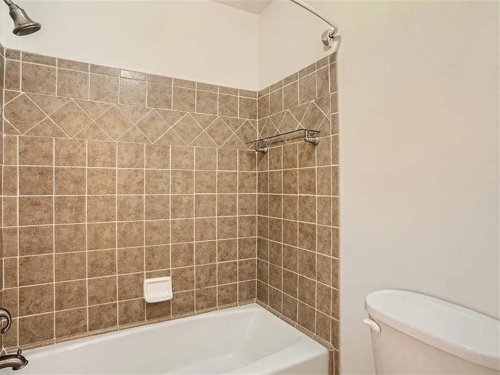 9105 Carroll Manor Drive, Sandy Springs, Georgia 30350, 3 Bedrooms Bedrooms, ,2 BathroomsBathrooms,Residential,Sold,9105 Carroll Manor Drive,7204001