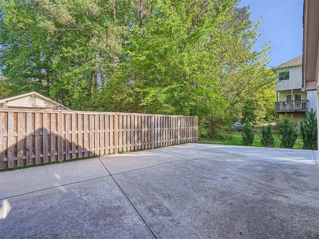 9105 Carroll Manor Drive, Sandy Springs, Georgia 30350, 3 Bedrooms Bedrooms, ,2 BathroomsBathrooms,Residential,Sold,9105 Carroll Manor Drive,7204001