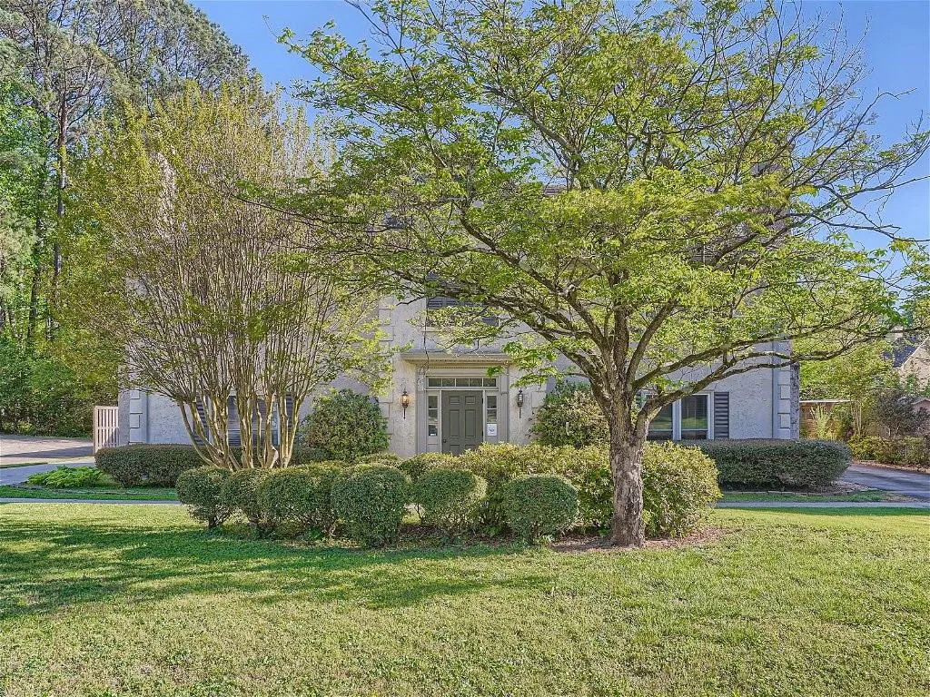 9105 Carroll Manor Drive, Sandy Springs, Georgia 30350, 3 Bedrooms Bedrooms, ,2 BathroomsBathrooms,Residential,Sold,9105 Carroll Manor Drive,7204001