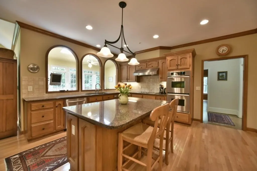 8415 Valemont Drive, Sandy Springs, Georgia 30350, 4 Bedrooms Bedrooms, ,3 BathroomsBathrooms,Residential,Sold,8415 Valemont Drive,5811623