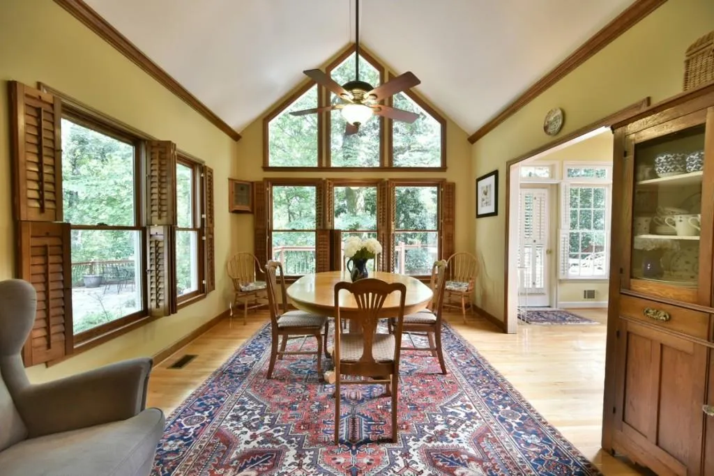 8415 Valemont Drive, Sandy Springs, Georgia 30350, 4 Bedrooms Bedrooms, ,3 BathroomsBathrooms,Residential,Sold,8415 Valemont Drive,5811623