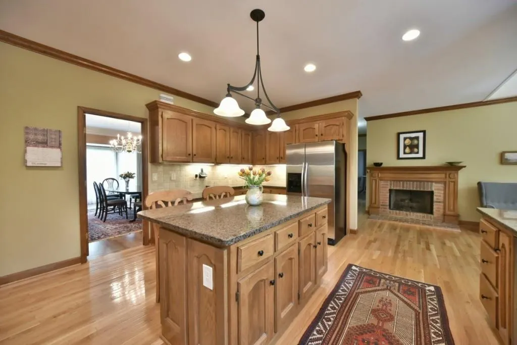 8415 Valemont Drive, Sandy Springs, Georgia 30350, 4 Bedrooms Bedrooms, ,3 BathroomsBathrooms,Residential,Sold,8415 Valemont Drive,5811623