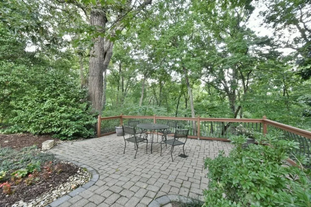 8415 Valemont Drive, Sandy Springs, Georgia 30350, 4 Bedrooms Bedrooms, ,3 BathroomsBathrooms,Residential,Sold,8415 Valemont Drive,5811623