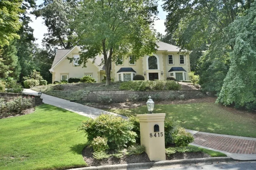 8415 Valemont Drive, Sandy Springs, Georgia 30350, 4 Bedrooms Bedrooms, ,3 BathroomsBathrooms,Residential,Sold,8415 Valemont Drive,5811623