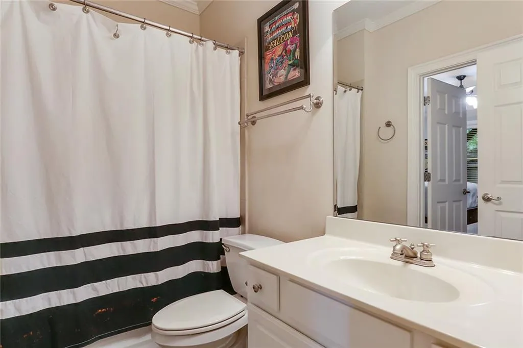 141 Chemin De Vie, Atlanta, Georgia 30342, 3 Bedrooms Bedrooms, ,3 BathroomsBathrooms,Residential,Sold,141 Chemin De Vie,6127340