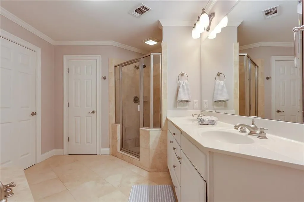 141 Chemin De Vie, Atlanta, Georgia 30342, 3 Bedrooms Bedrooms, ,3 BathroomsBathrooms,Residential,Sold,141 Chemin De Vie,6127340