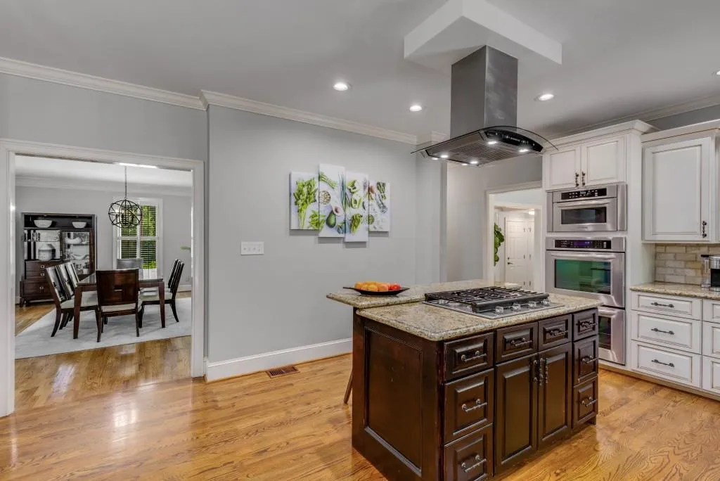 120 Chelveston Place, Sandy Springs, Georgia 30350, 5 Bedrooms Bedrooms, ,4 BathroomsBathrooms,Residential,Sold,120 Chelveston Place,7390932