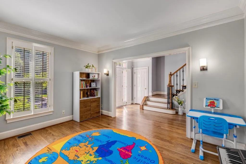 120 Chelveston Place, Sandy Springs, Georgia 30350, 5 Bedrooms Bedrooms, ,4 BathroomsBathrooms,Residential,Sold,120 Chelveston Place,7390932