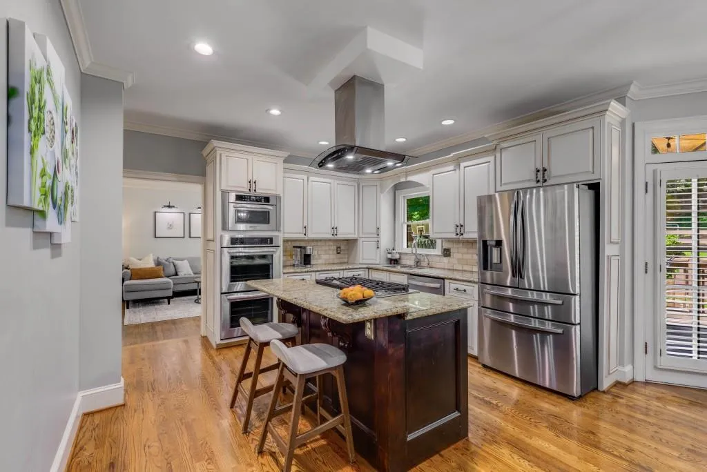 120 Chelveston Place, Sandy Springs, Georgia 30350, 5 Bedrooms Bedrooms, ,4 BathroomsBathrooms,Residential,Sold,120 Chelveston Place,7390932