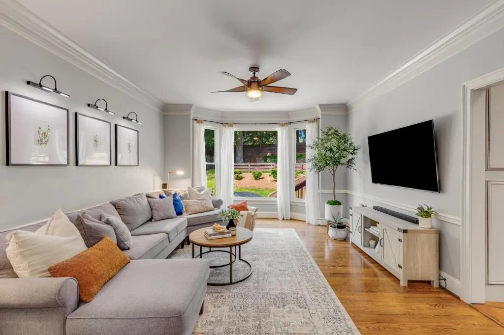 120 Chelveston Place, Sandy Springs, Georgia 30350, 5 Bedrooms Bedrooms, ,4 BathroomsBathrooms,Residential,Sold,120 Chelveston Place,7390932