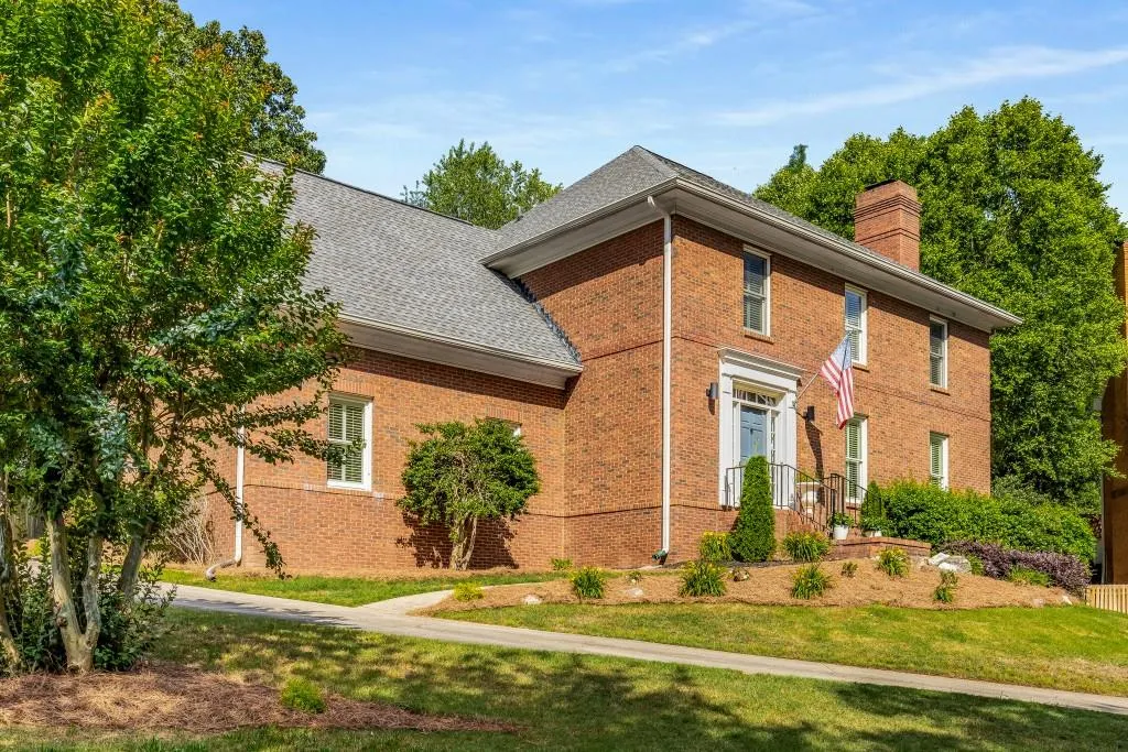 120 Chelveston Place, Sandy Springs, Georgia 30350, 5 Bedrooms Bedrooms, ,4 BathroomsBathrooms,Residential,Sold,120 Chelveston Place,7390932