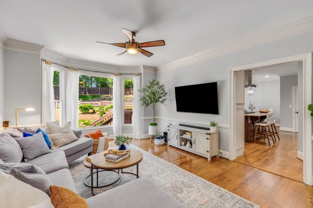 120 Chelveston Place, Sandy Springs, Georgia 30350, 5 Bedrooms Bedrooms, ,4 BathroomsBathrooms,Residential,Sold,120 Chelveston Place,7390932