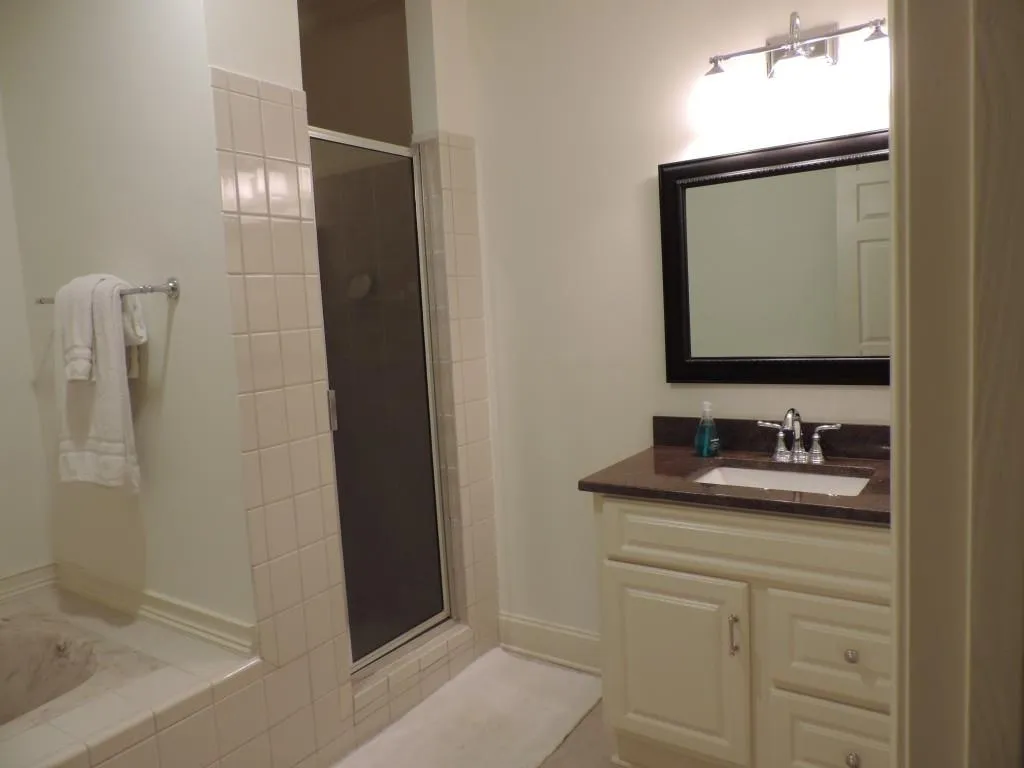 5996 Mitchell Road Unit 8, Sandy Springs, Georgia 30328, 3 Bedrooms Bedrooms, ,3 BathroomsBathrooms,Residential,Sold,5996 Mitchell Road Unit 8,5853875