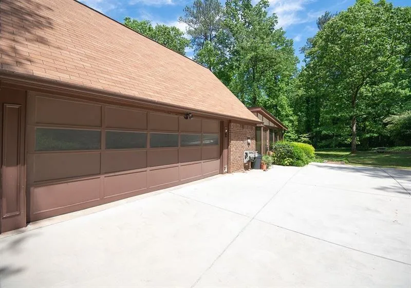 290 Amherst Court, Atlanta, Georgia 30328, 4 Bedrooms Bedrooms, ,3 BathroomsBathrooms,Residential,Sold,290 Amherst Court,6908890