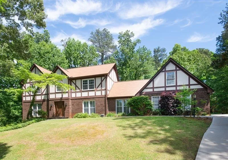 290 Amherst Court, Atlanta, Georgia 30328, 4 Bedrooms Bedrooms, ,3 BathroomsBathrooms,Residential,Sold,290 Amherst Court,6908890