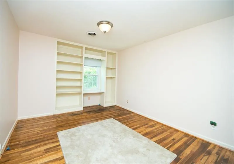 290 Amherst Court, Atlanta, Georgia 30328, 4 Bedrooms Bedrooms, ,3 BathroomsBathrooms,Residential,Sold,290 Amherst Court,6908890