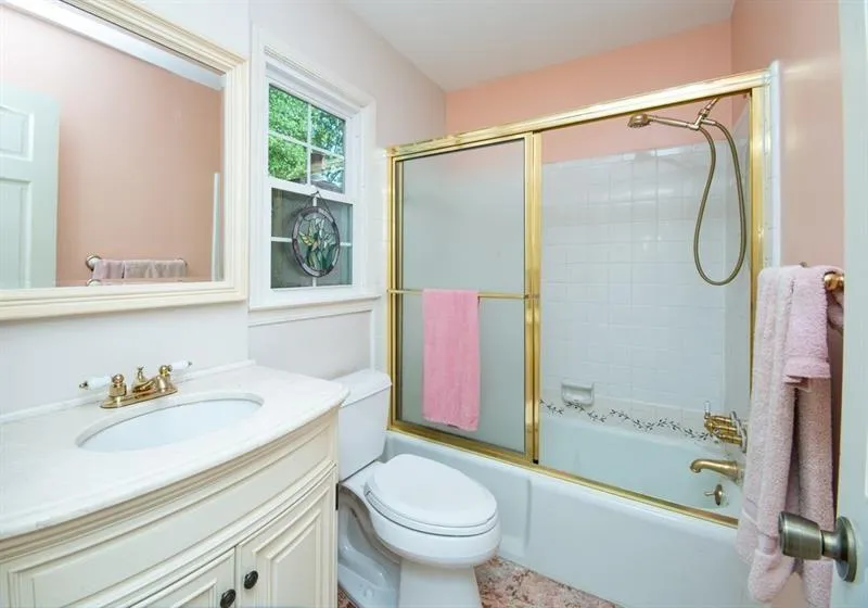 290 Amherst Court, Atlanta, Georgia 30328, 4 Bedrooms Bedrooms, ,3 BathroomsBathrooms,Residential,Sold,290 Amherst Court,6908890