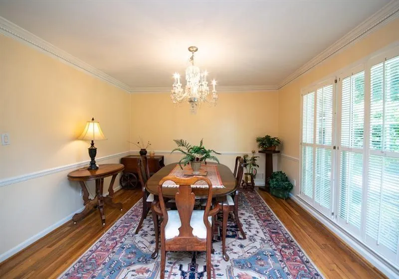 290 Amherst Court, Atlanta, Georgia 30328, 4 Bedrooms Bedrooms, ,3 BathroomsBathrooms,Residential,Sold,290 Amherst Court,6908890