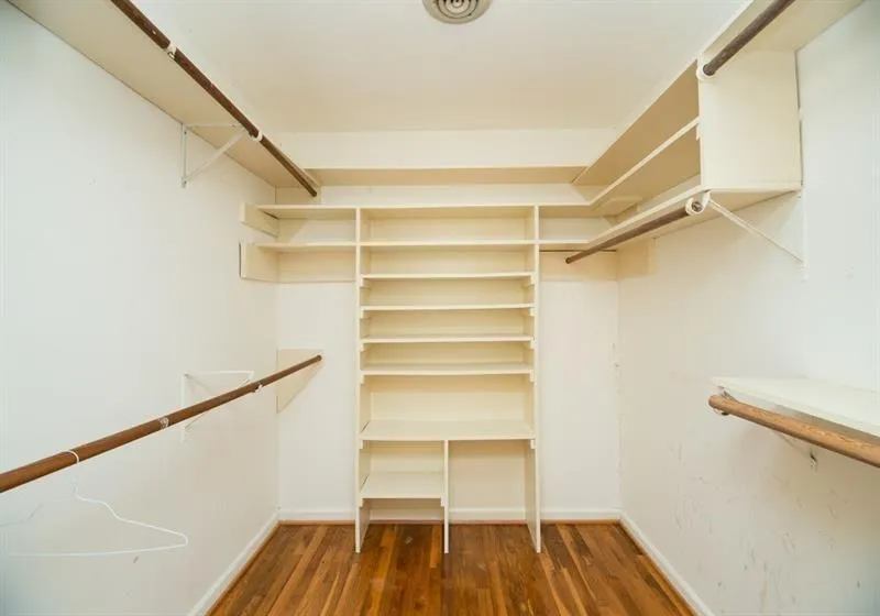 290 Amherst Court, Atlanta, Georgia 30328, 4 Bedrooms Bedrooms, ,3 BathroomsBathrooms,Residential,Sold,290 Amherst Court,6908890