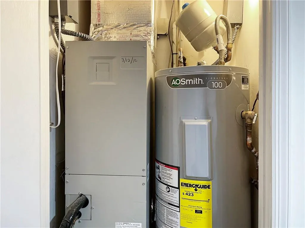 475 Mount Vernon Highway Ne Unit C126, Sandy Springs, Georgia 30328, 1 Bedroom Bedrooms, ,1 BathroomBathrooms,Residential,Sold,475 Mount Vernon Highway Ne Unit C126,7226298