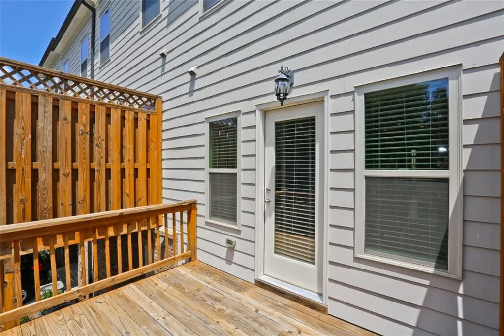 7565 Highland Bluff, Atlanta, Georgia 30328, 3 Bedrooms Bedrooms, ,3 BathroomsBathrooms,Residential,Sold,7565 Highland Bluff,5863979