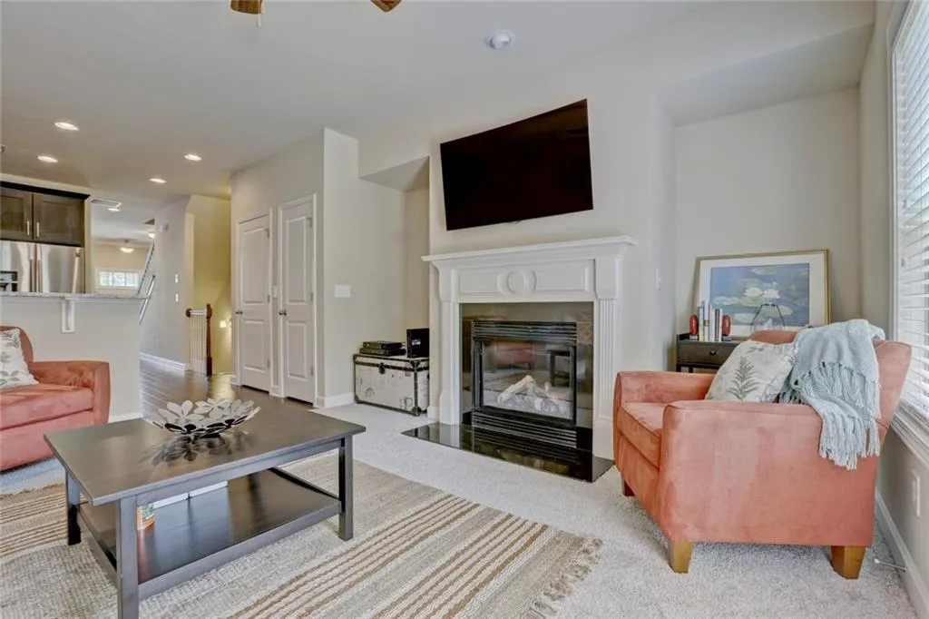 7565 Highland Bluff, Atlanta, Georgia 30328, 3 Bedrooms Bedrooms, ,3 BathroomsBathrooms,Residential,Sold,7565 Highland Bluff,5863979