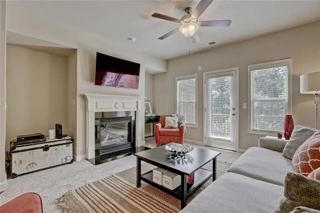 7565 Highland Bluff, Atlanta, Georgia 30328, 3 Bedrooms Bedrooms, ,3 BathroomsBathrooms,Residential,Sold,7565 Highland Bluff,5863979