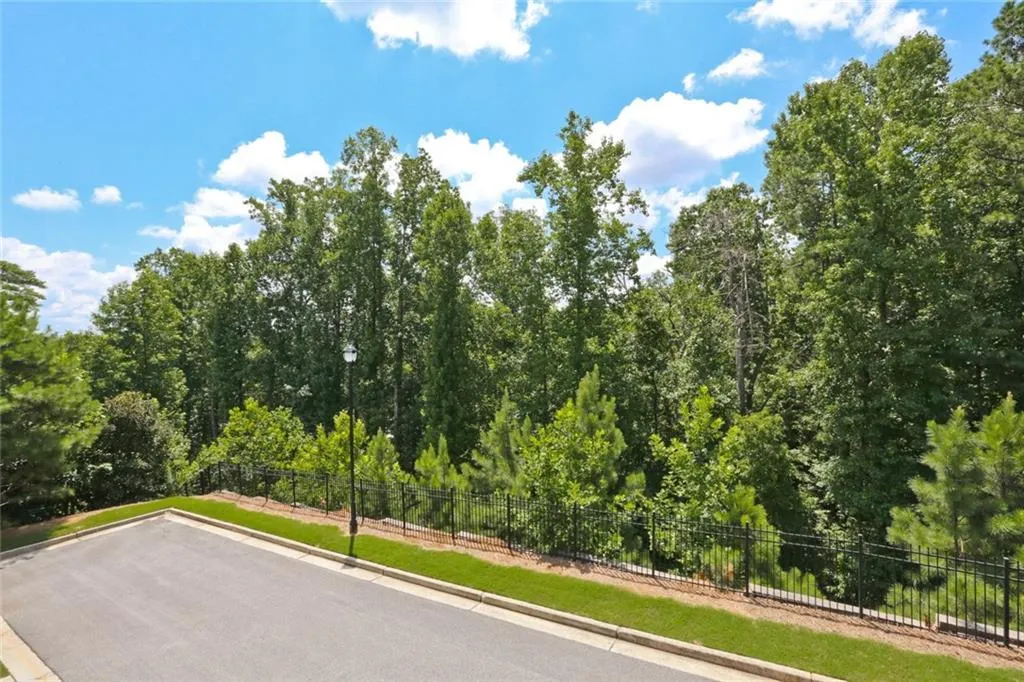 7565 Highland Bluff, Atlanta, Georgia 30328, 3 Bedrooms Bedrooms, ,3 BathroomsBathrooms,Residential,Sold,7565 Highland Bluff,5863979