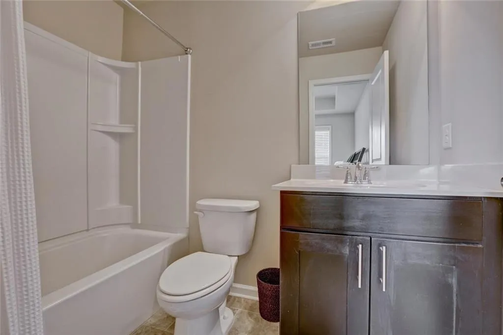 7565 Highland Bluff, Atlanta, Georgia 30328, 3 Bedrooms Bedrooms, ,3 BathroomsBathrooms,Residential,Sold,7565 Highland Bluff,5863979