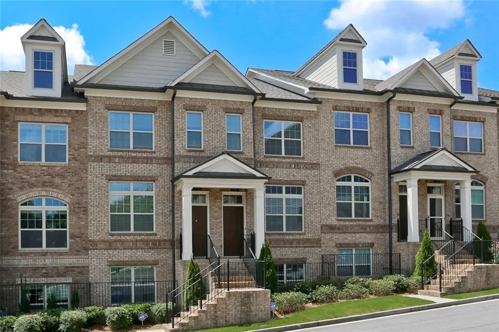 7565 Highland Bluff, Atlanta, Georgia 30328, 3 Bedrooms Bedrooms, ,3 BathroomsBathrooms,Residential,Sold,7565 Highland Bluff,5863979