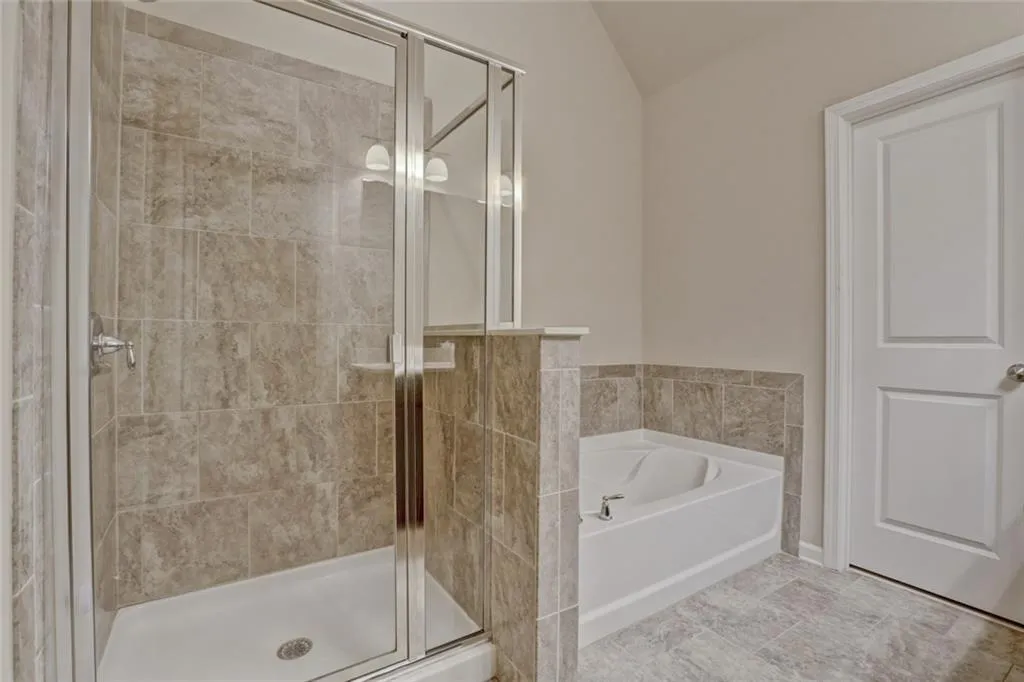 7565 Highland Bluff, Atlanta, Georgia 30328, 3 Bedrooms Bedrooms, ,3 BathroomsBathrooms,Residential,Sold,7565 Highland Bluff,5863979
