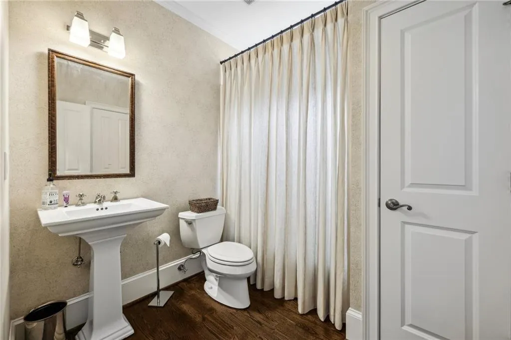 620 Regency Forest Court, Atlanta, Georgia 30342, 5 Bedrooms Bedrooms, ,5 BathroomsBathrooms,Residential,Sold,620 Regency Forest Court,7516006 620 Regency Forest Court, Atlanta, Georgia 30342, 5 Bedrooms Bedrooms, ,5 BathroomsBathrooms,Residential,Sold,620 Regency Forest Court,7516006