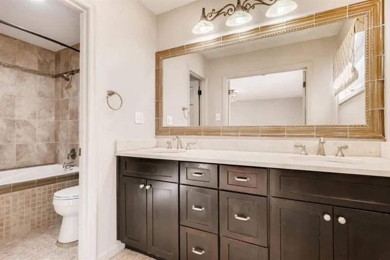 8180 Innsbruck Drive, Atlanta, Georgia 30350, 4 Bedrooms Bedrooms, ,3 BathroomsBathrooms,Residential,Sold,8180 Innsbruck Drive,6835248