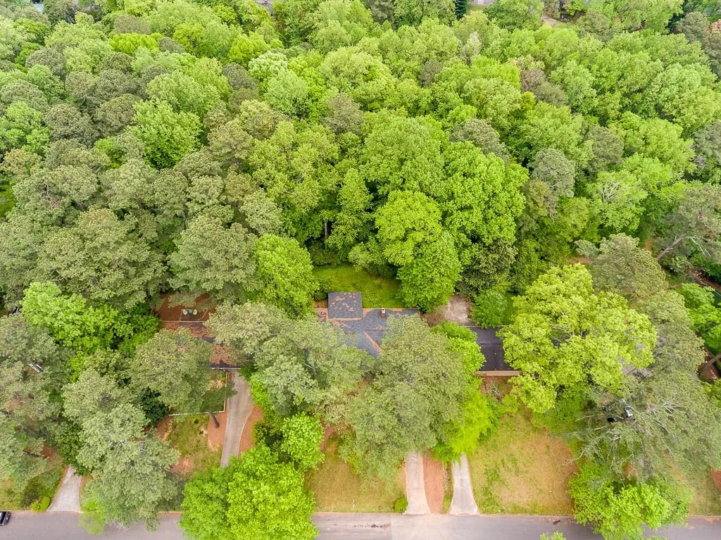 5941 Hilderbrand Drive, Sandy Springs, Georgia 30328, 3 Bedrooms Bedrooms, ,2 BathroomsBathrooms,Residential,Sold,5941 Hilderbrand Drive,6540069